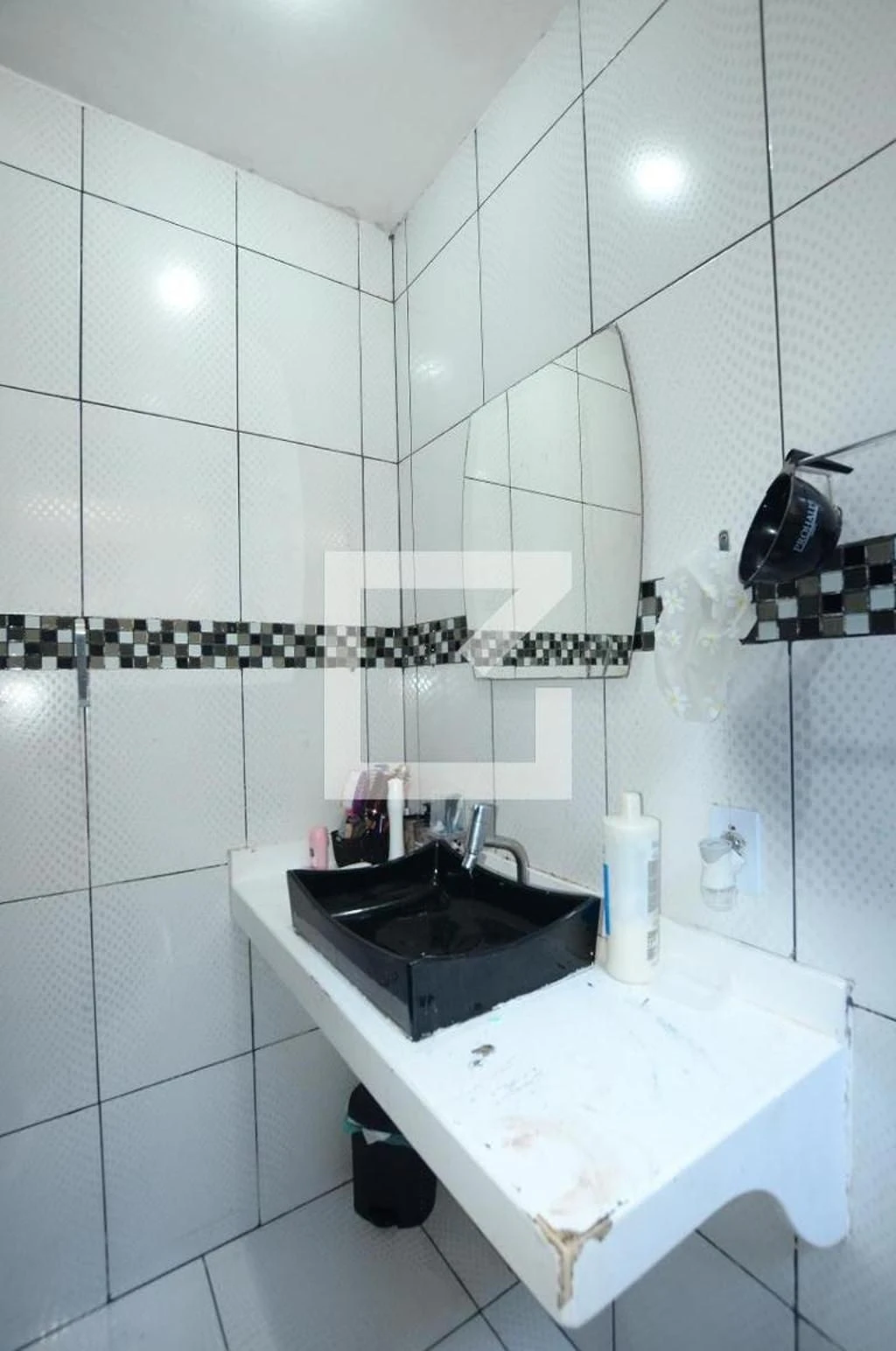 Furnished apartment, 260 m², with a grill on the balcony — photo 45