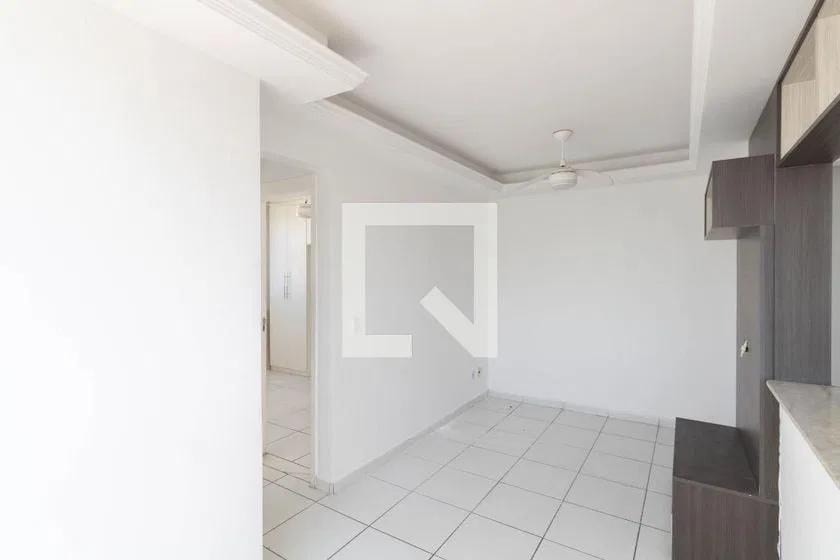 2-bedroom apartment with open-plan gas kitchen — photo 6