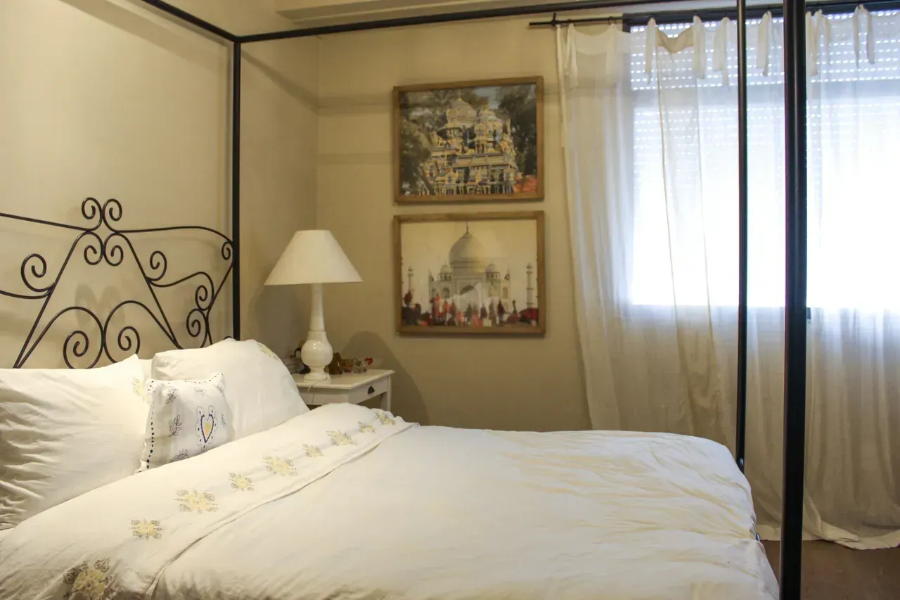 Furnished apartment with 5 bedrooms and a open-plan kitchen — photo 11
