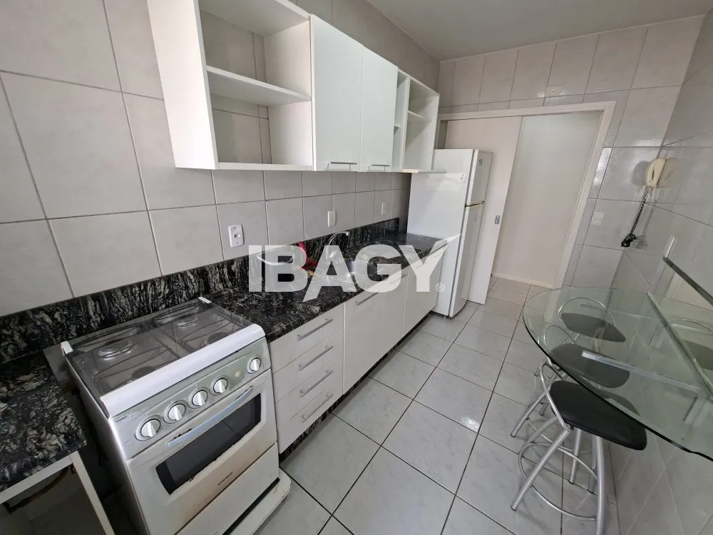 Furnished 2-bedroom apartment with a balcony — photo 2