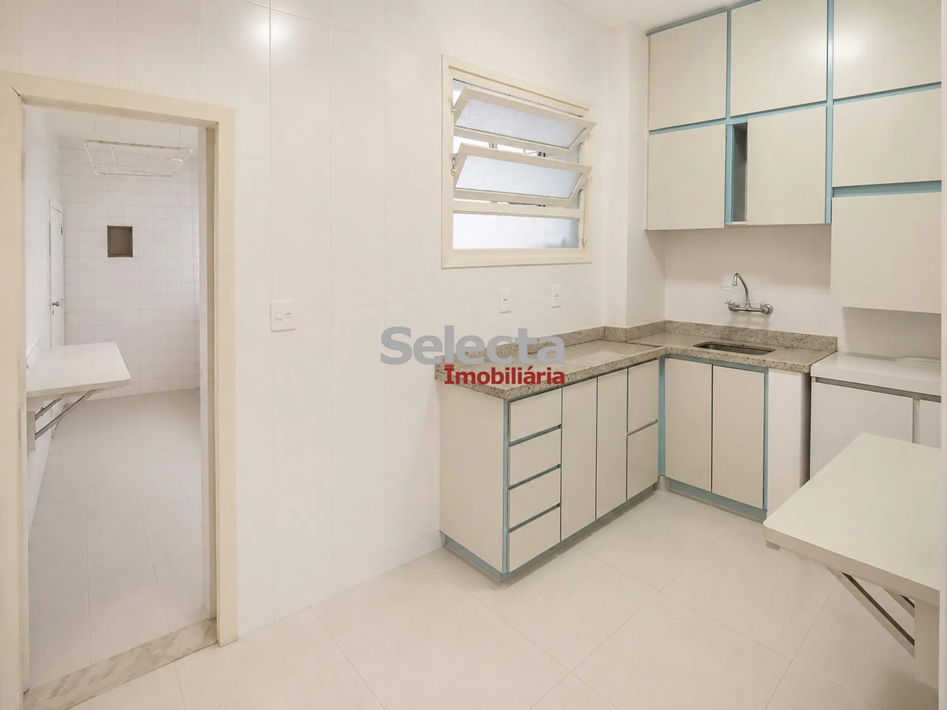3-bedroom apartment with a water view in Rio de Janeiro — photo 7