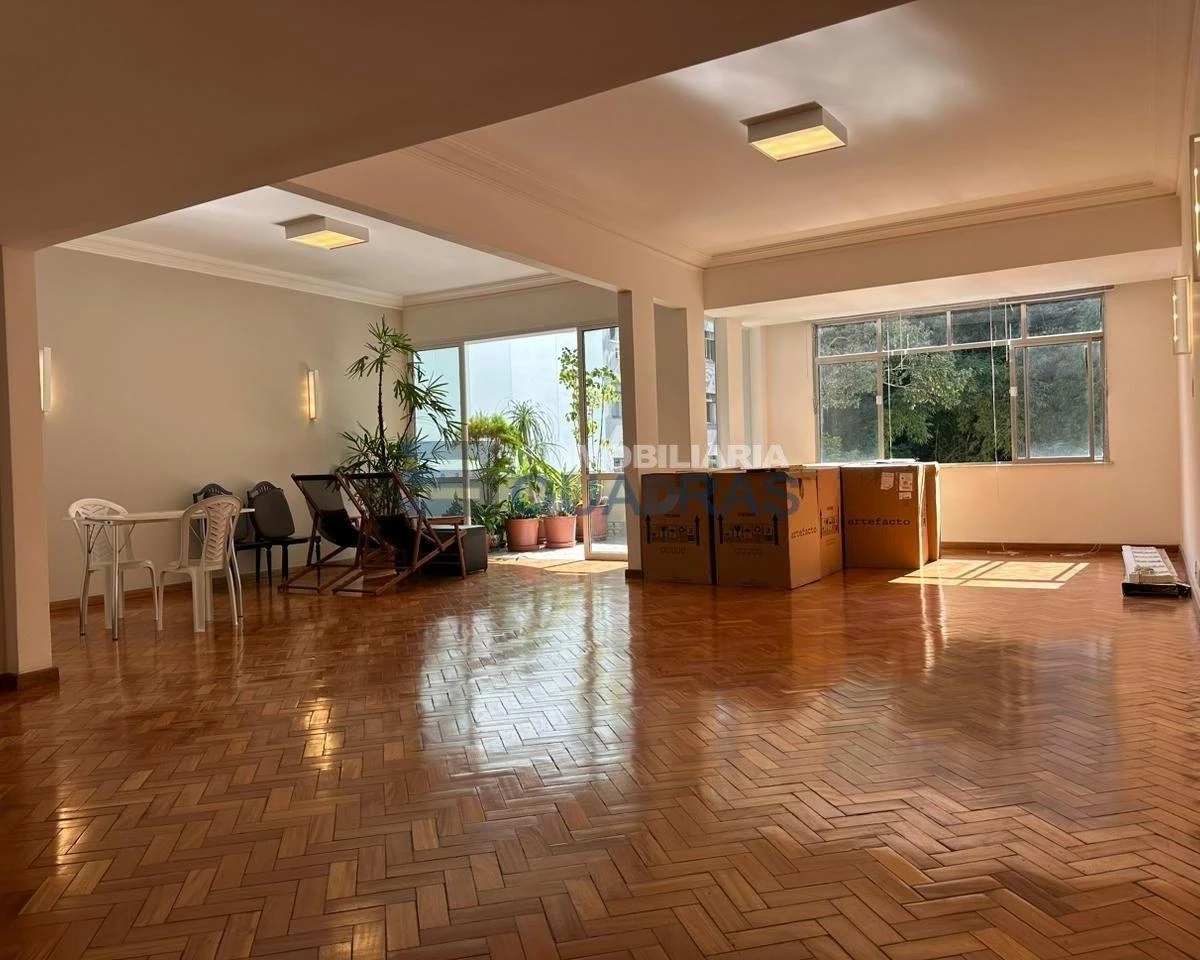 4-bedroom apartment with a home office in Rio de Janeiro — photo 11