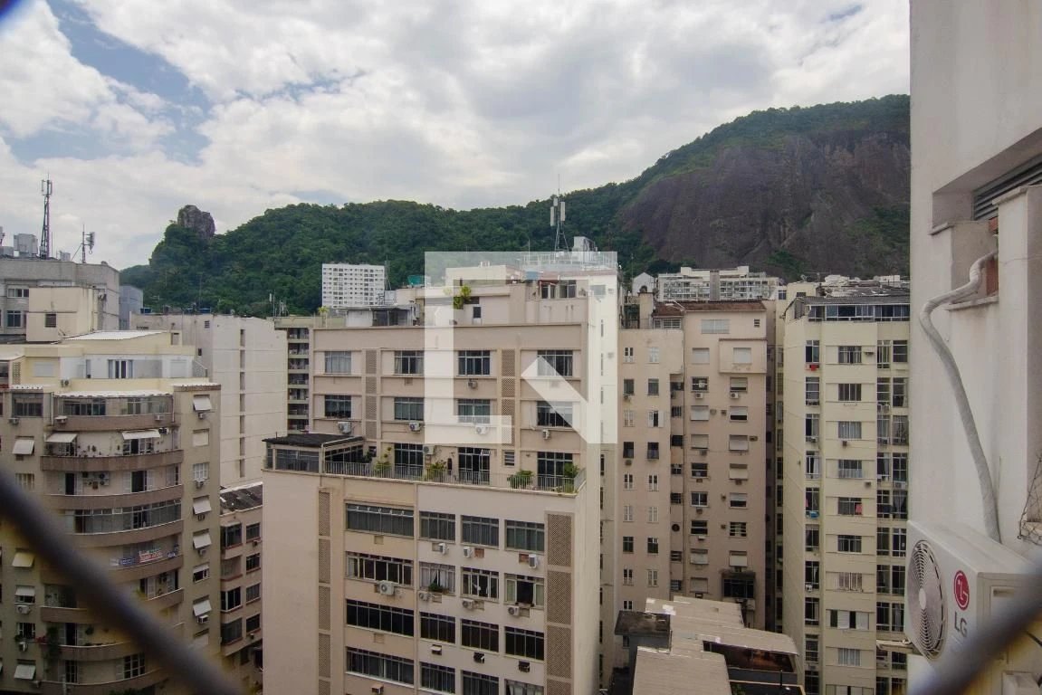 Apartamento sem mobília com 4 quartos e 4 banheiros — photo 36
