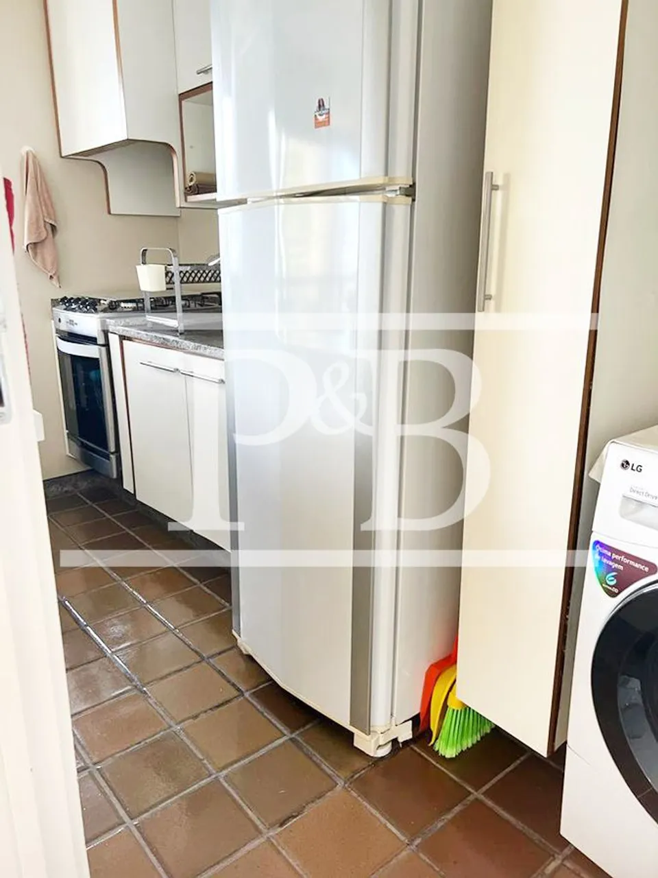 Apartamento mobiliado com 2 quartos e 90 m² — photo 2