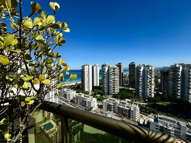 Furnished penthouse apartment with 5 bedrooms and 5 baths — photo 3