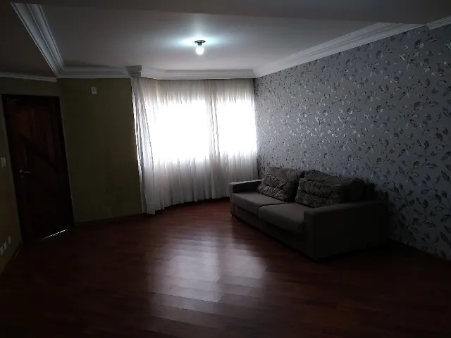 195 m² house with a home office and a bathtub