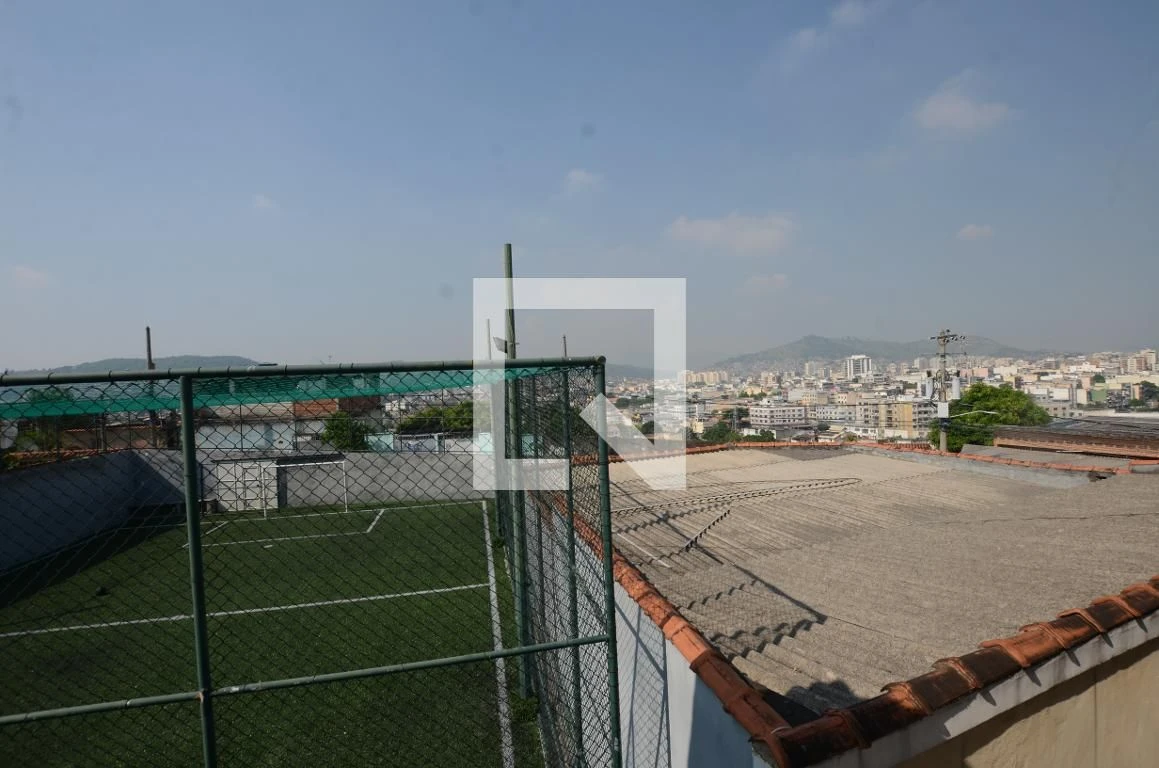 Unfurnished 1-bedroom apartment with gas stove