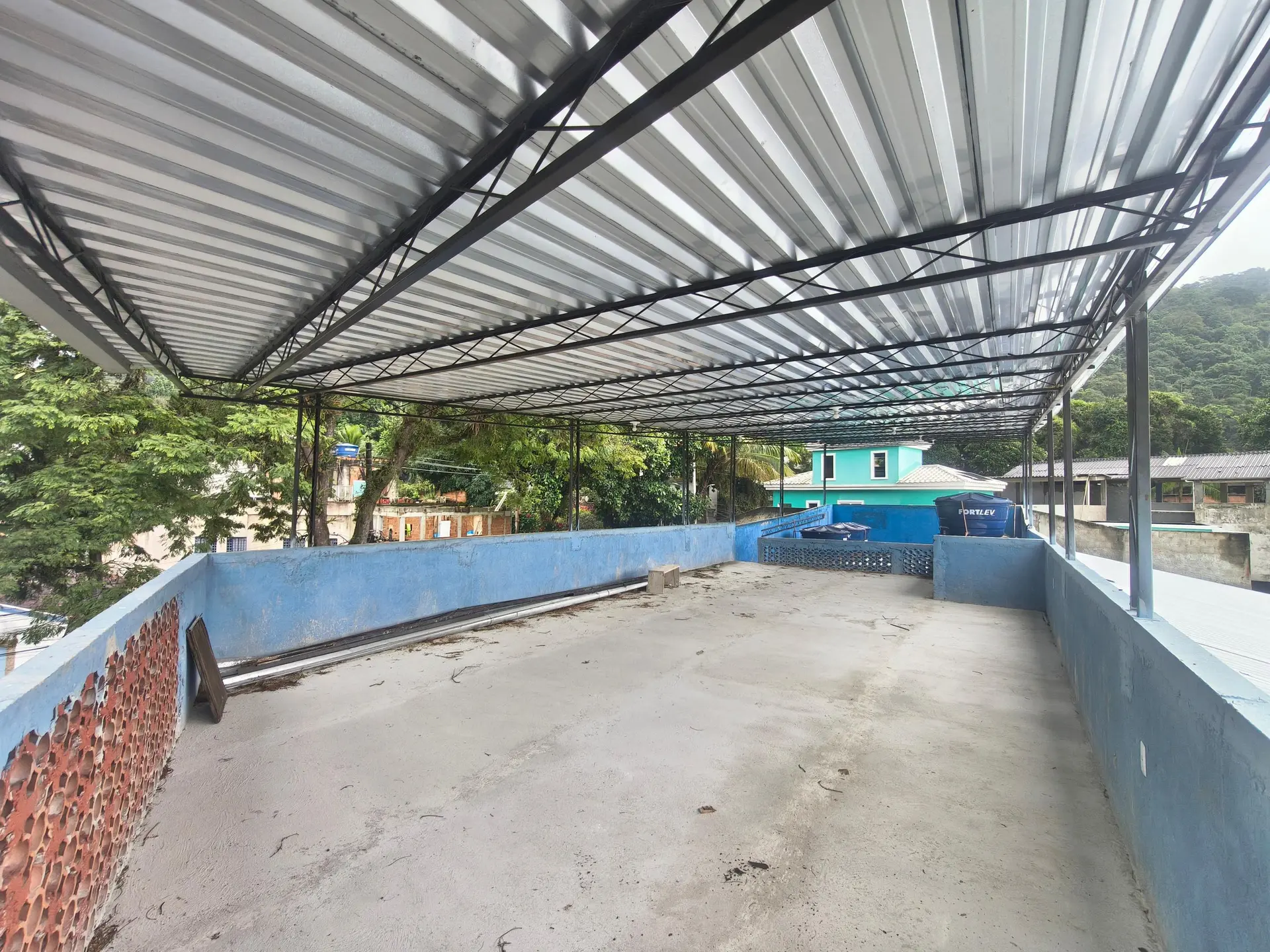 Apartamento com 2 quartos e varanda vista para as montanhas — photo 27