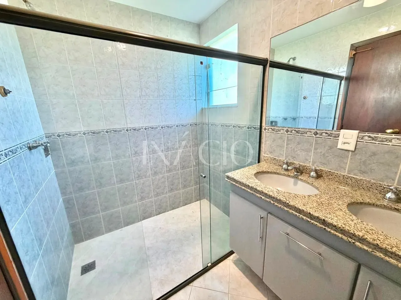 Casa duplex no térreo com 6 quartos e 3 suítes — photo 20