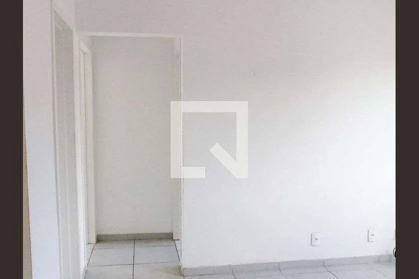 2-bedroom apartment in a building with a gym — photo 11
