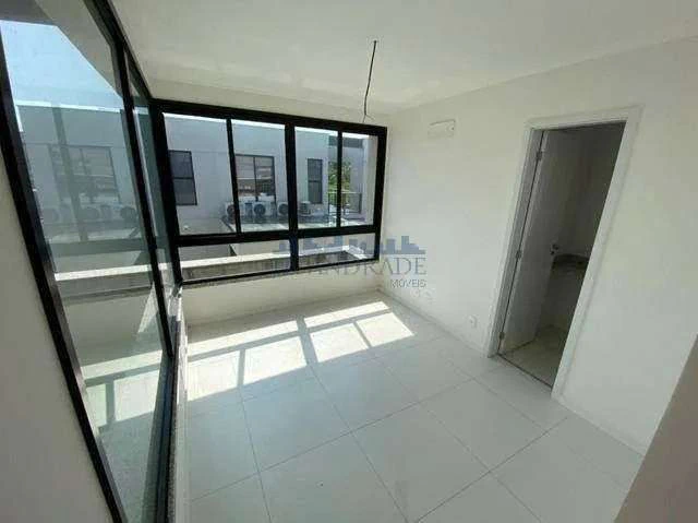 366 m² house with 3 bedrooms and a balcony — photo 2
