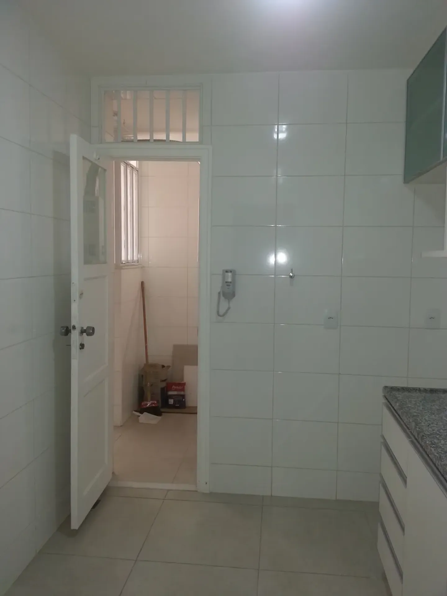 Apartment, 80 m², with wood or laminate floors — photo 8