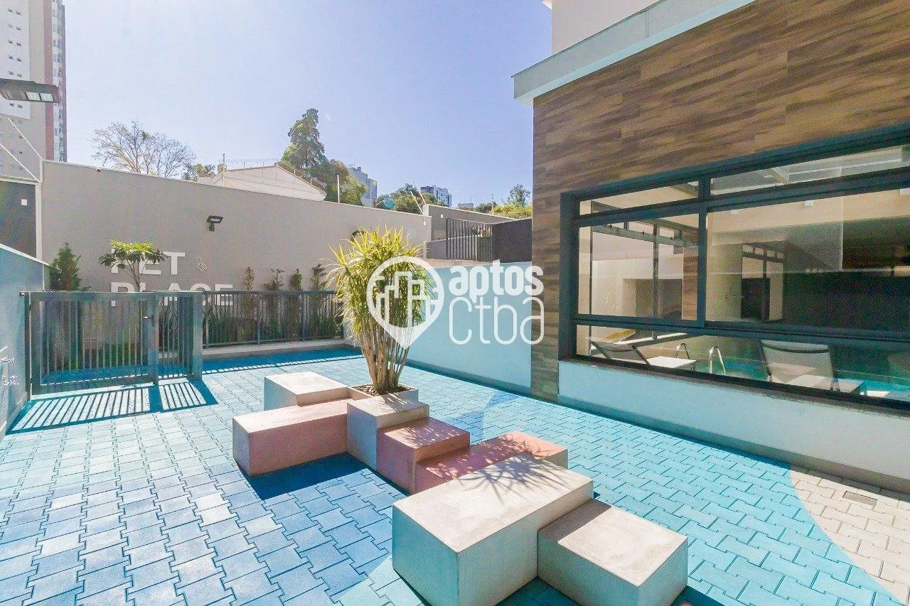 Glass-enclosed balcony in a 2-bedroom apartment, 81 m² — photo 52