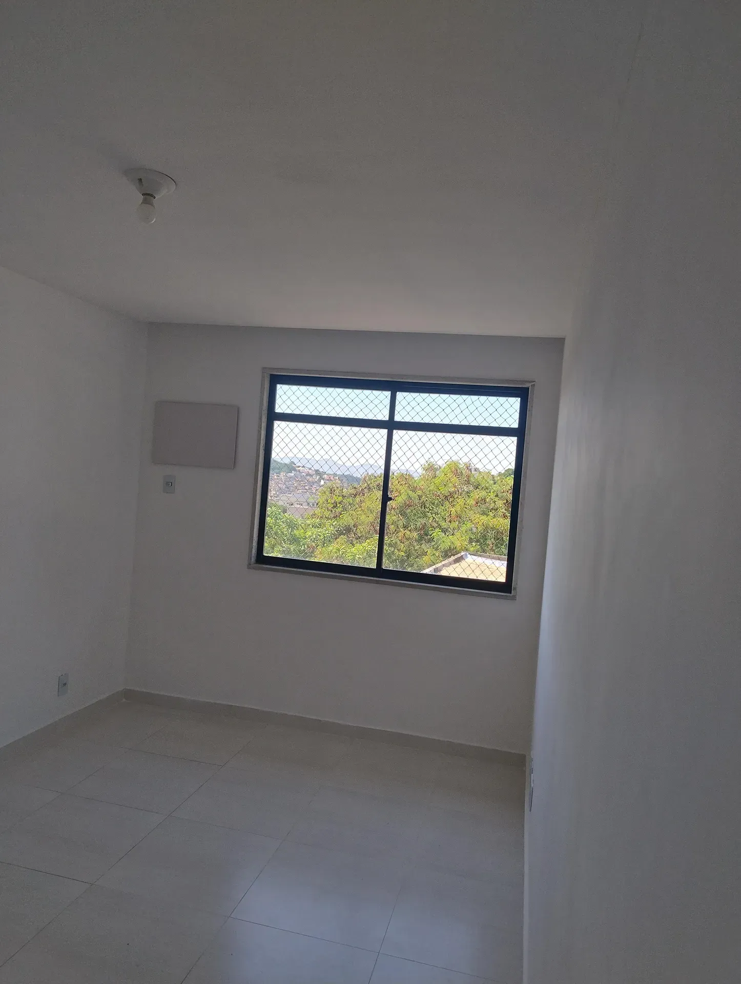 1st-floor apartment with 4 bedrooms, balcony and suite — photo 27