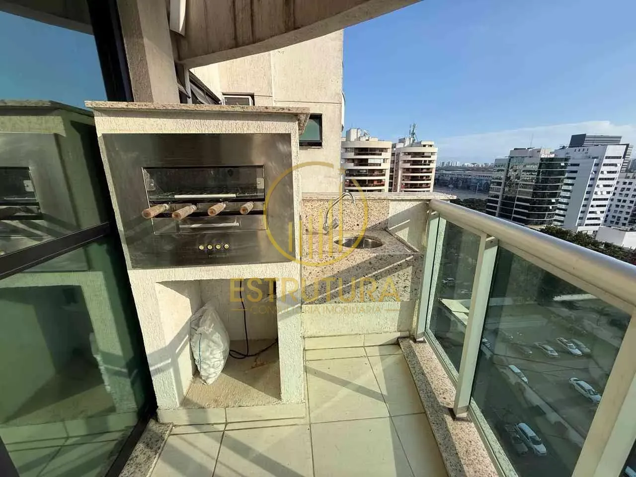 Rental apartment with 2 bedrooms and a balcony — photo 4