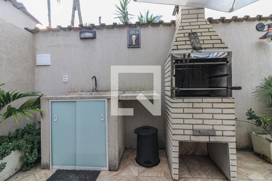 Furnished house with 2 bedrooms and 2 parking spaces — photo 28