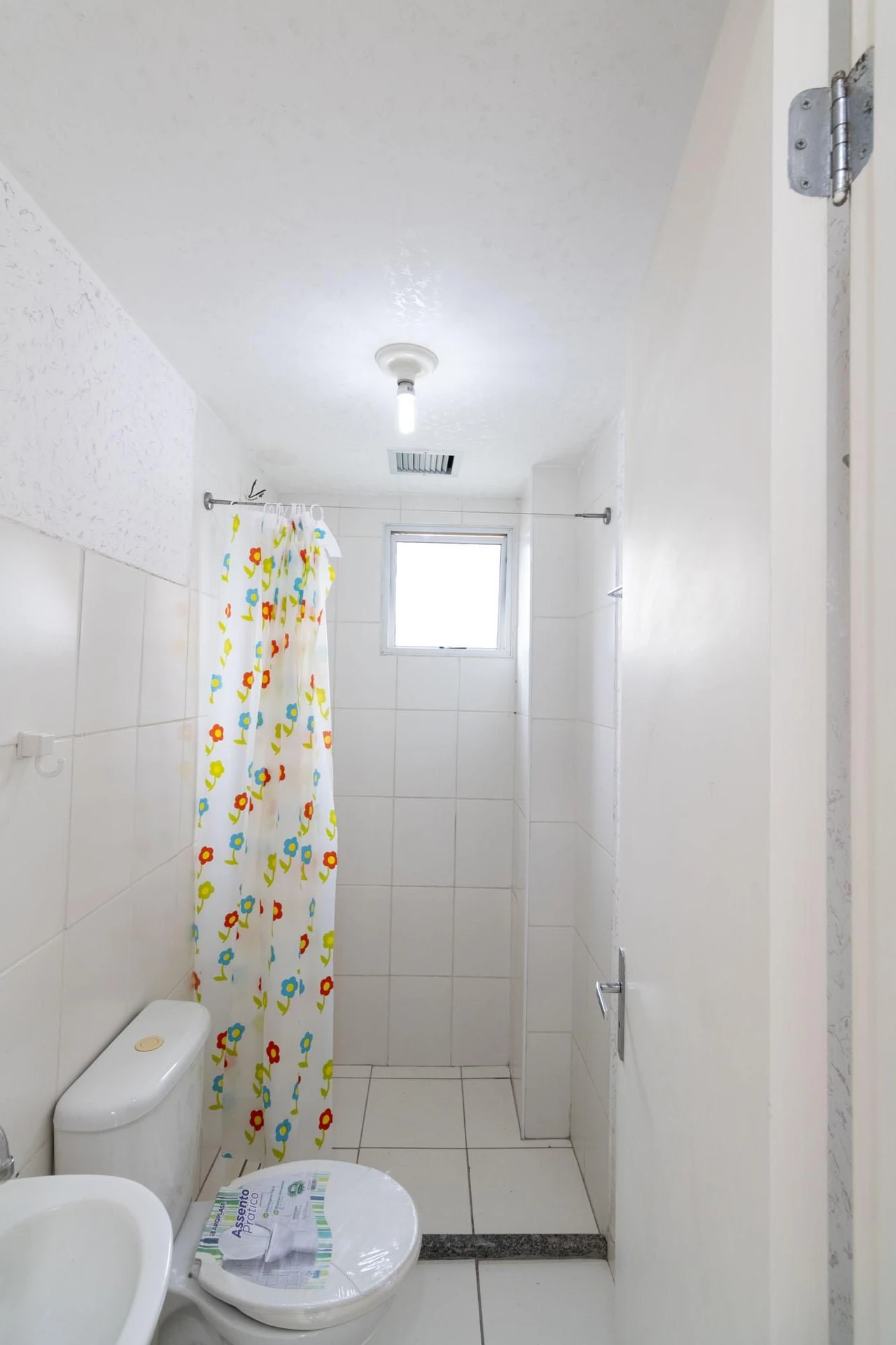 Rental apartment with 2 bedrooms and a built-in balcony grill