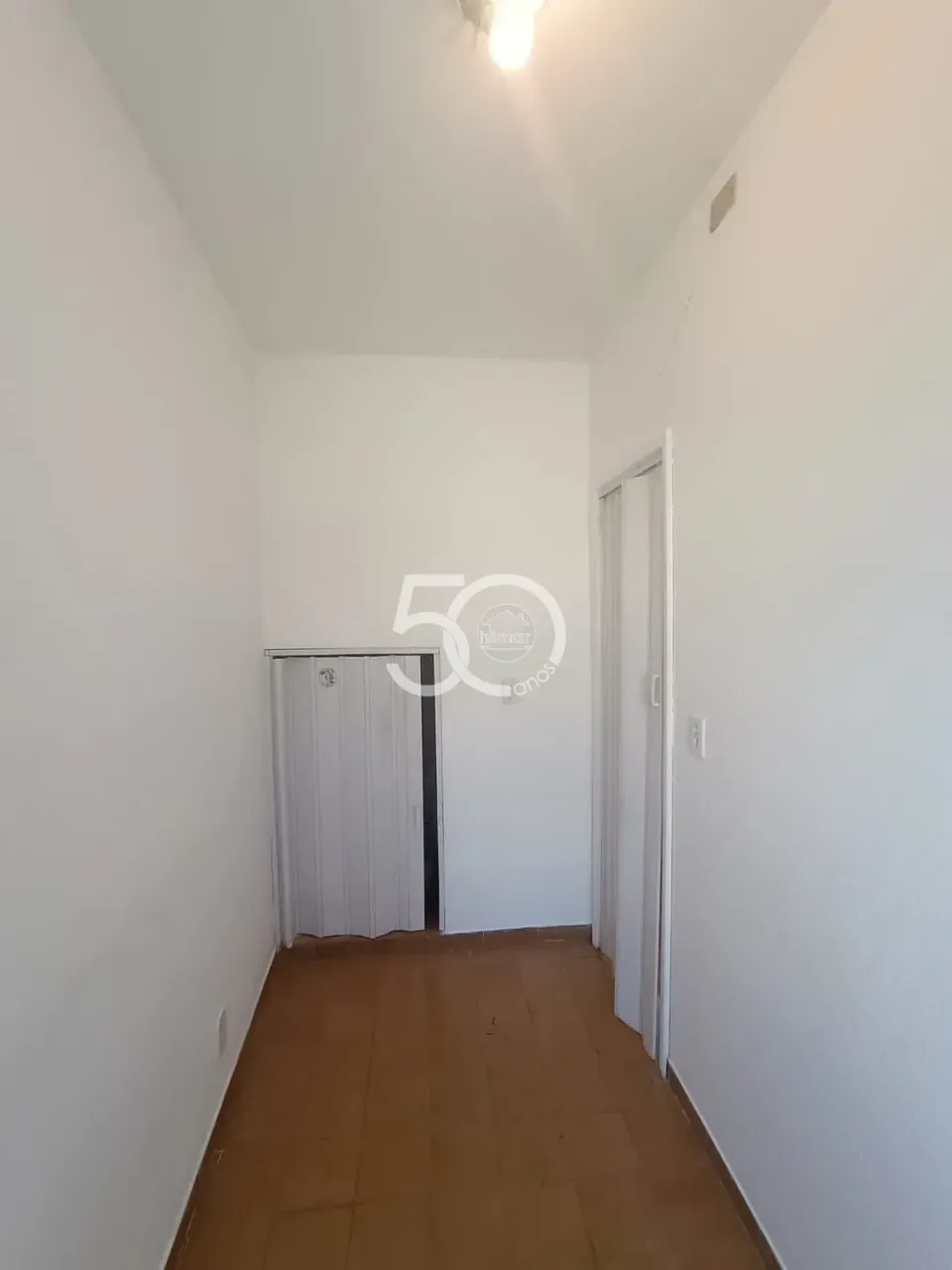1-bedroom apartment with balcony and a glass shower — photo 13