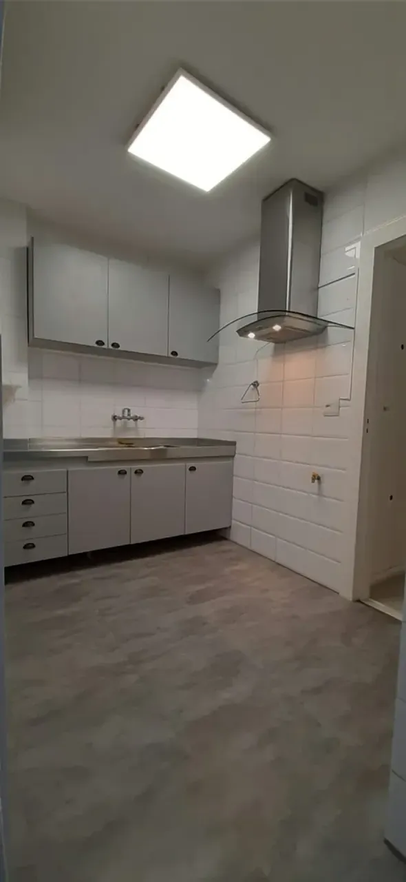 Apartamento de 150 m² com 3 quartos e cozinha fechada — photo 8