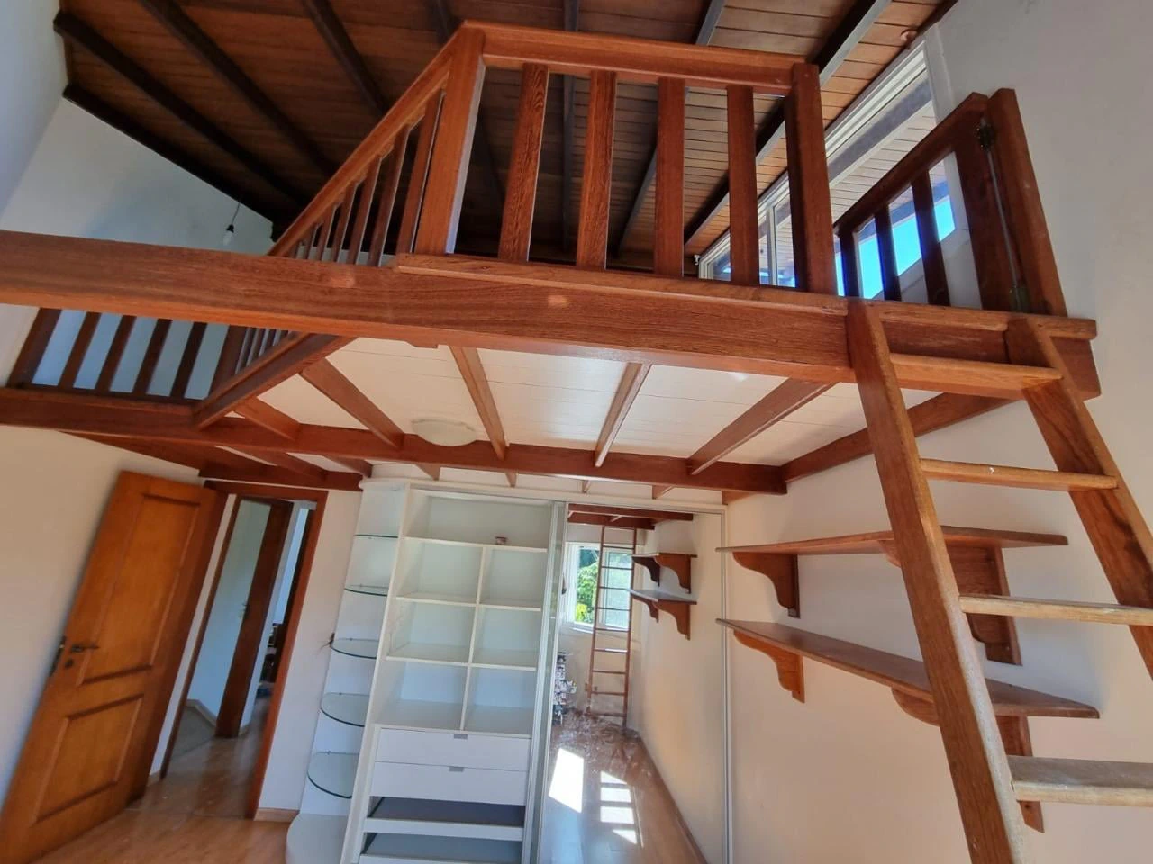 Casa de 244 m² con piscina privada y bañera — photo 15