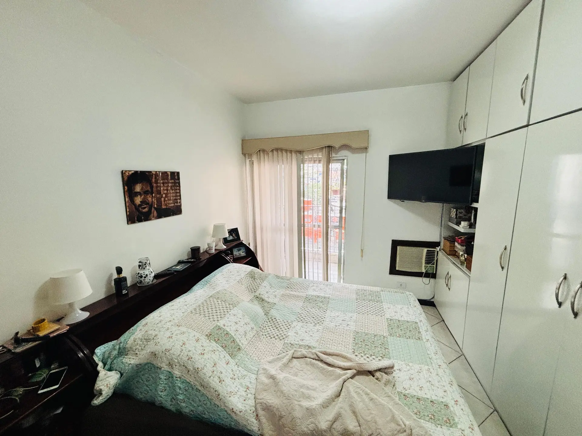 2-bedroom apartment with a mountain view — photo 4