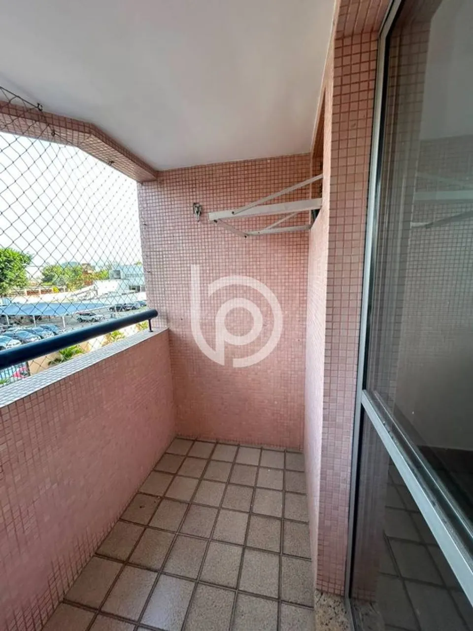 1-bedroom apartment with balcony and 5 parking spaces — photo 12