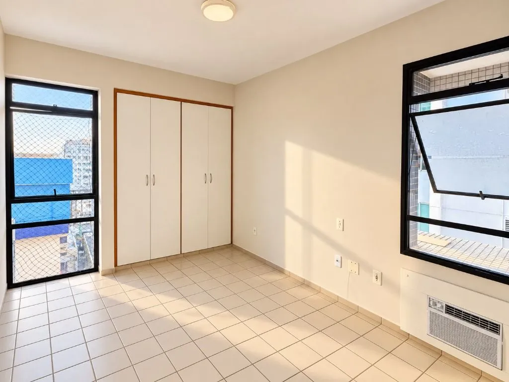 Water view in a 3-bedroom apartment, 130 m² — photo 10