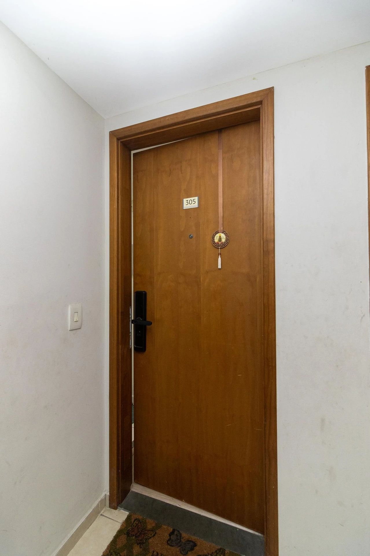 Furnished 2-bedroom apartment with balcony — photo 7