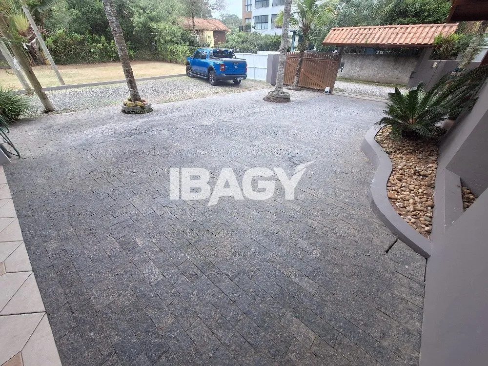 Мебльований будинок на 840 м² з 3 власними ванними — photo 36