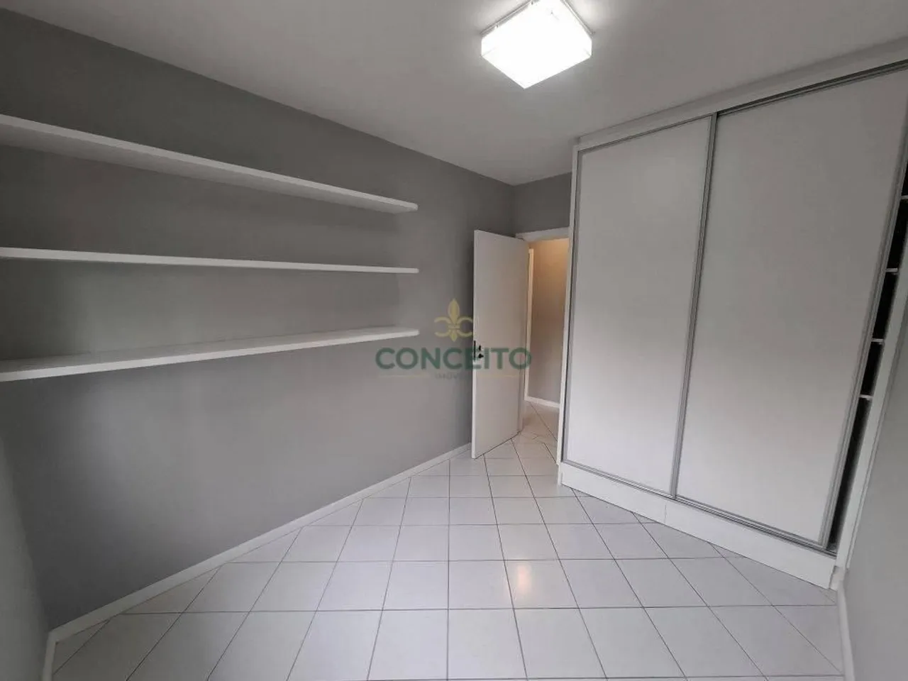 3-bedroom apartment in a building with a gym — photo 3