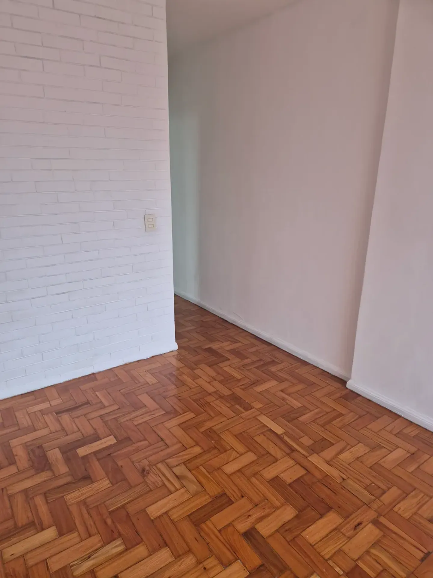 Departamento en piso 10 con piso de madera o laminado — photo 9