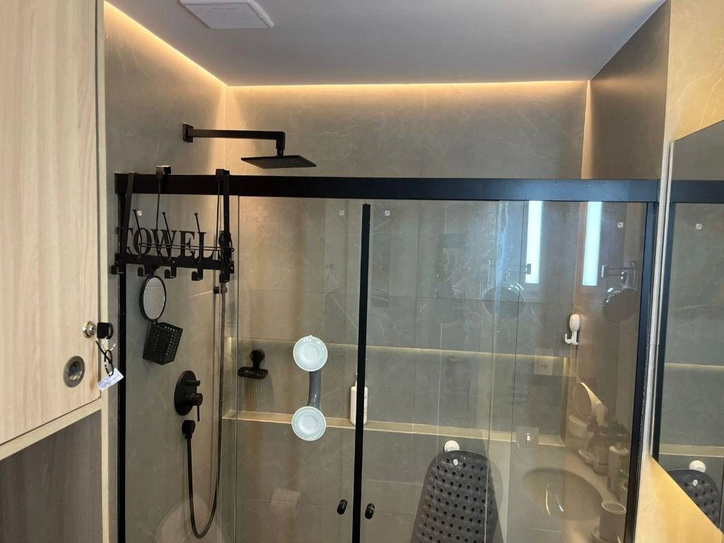 Furnished 66 m² apartment with 2 en-suite bedrooms — photo 23