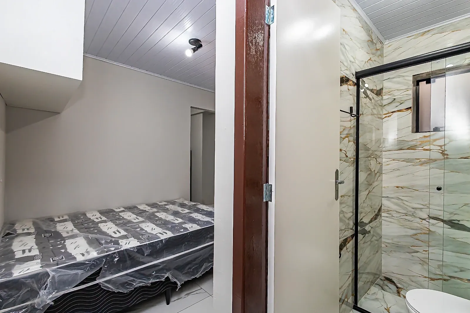One-bedroom apartment with a washing machine in Curitiba — photo 4