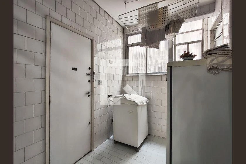 Furnished 97 m² apartment with 3 bedrooms — photo 28