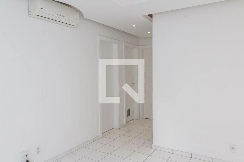 2-bedroom apartment in a building with a pool — photo 10