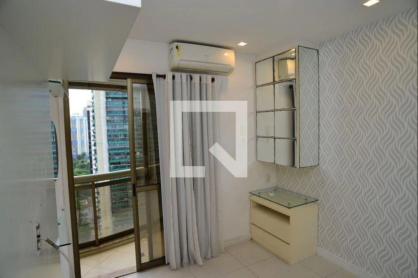 3-bedroom apartment with a water view — photo 4
