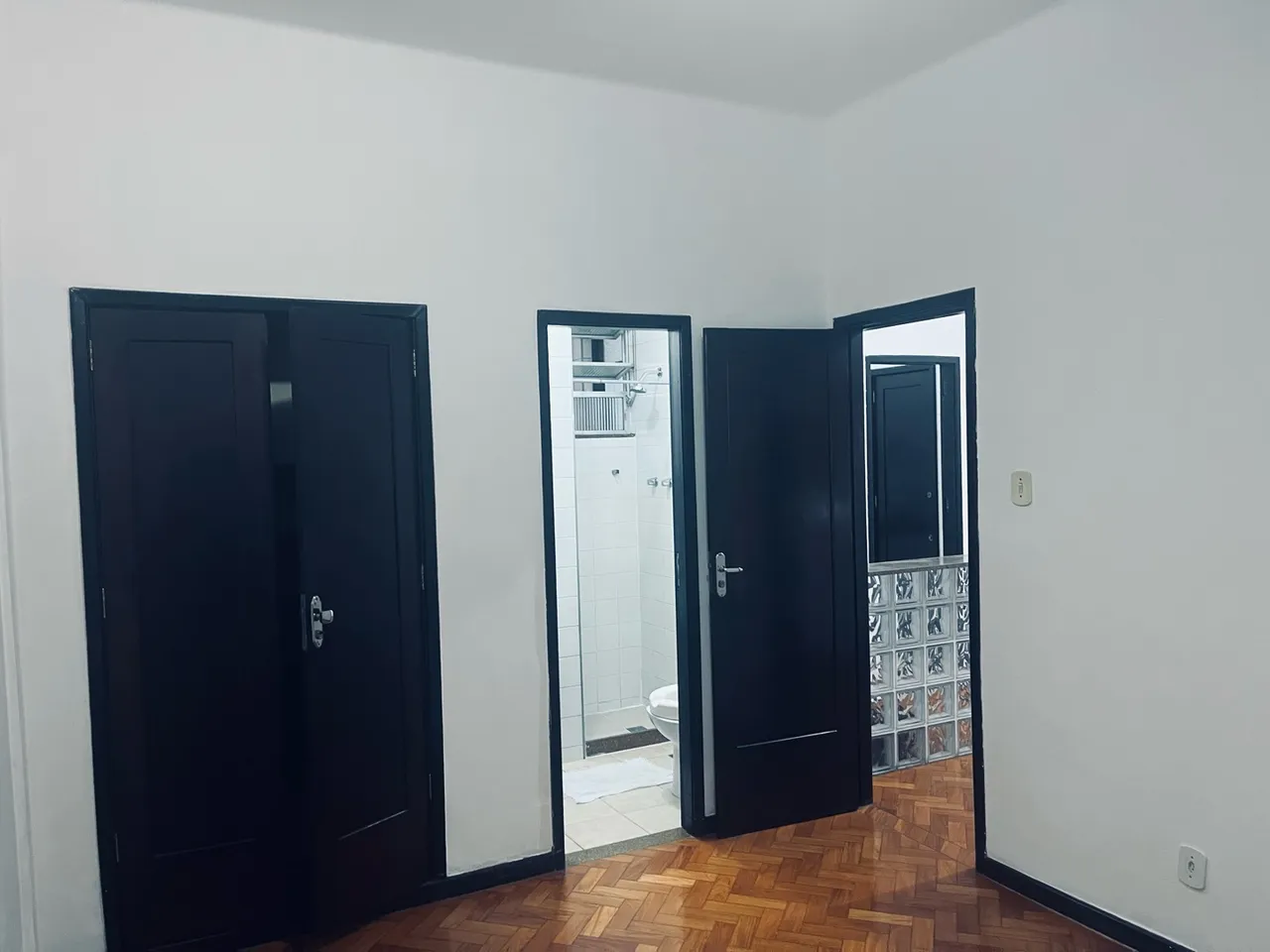 Apartment, 50 m², with wood or laminate floors — photo 9