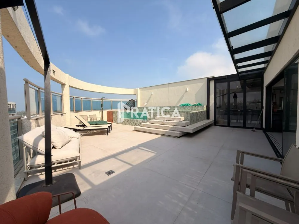 4-bedroom apartment with 5 bathrooms — photo 32