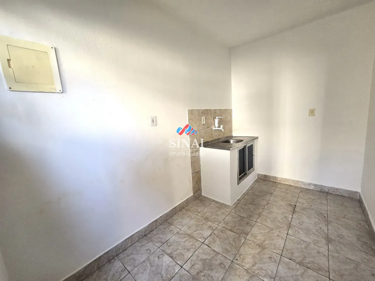 Unfurnished 1-bedroom house with 1 bathroom — photo 3