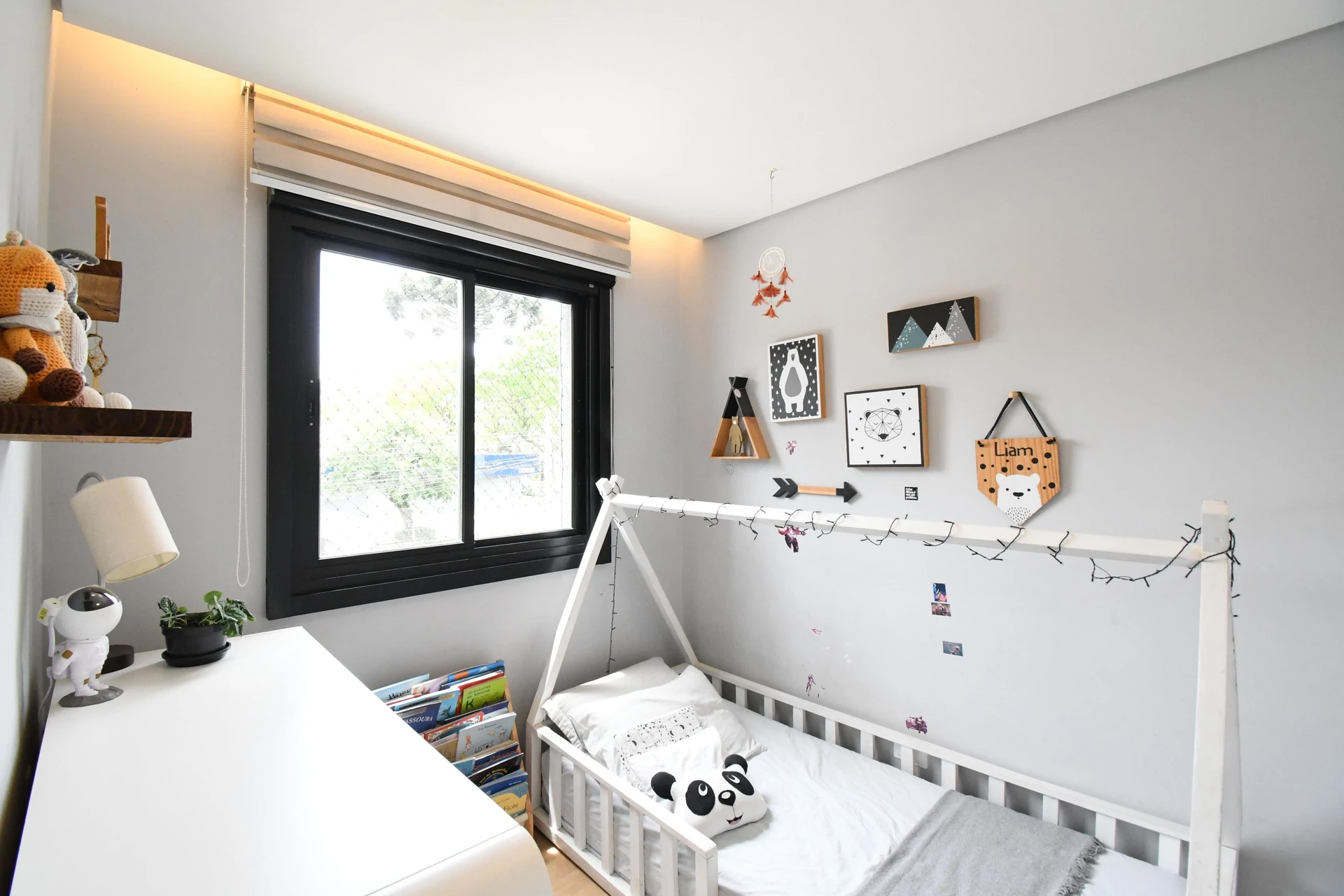 3-bedroom apartment in a building with a gym — photo 17