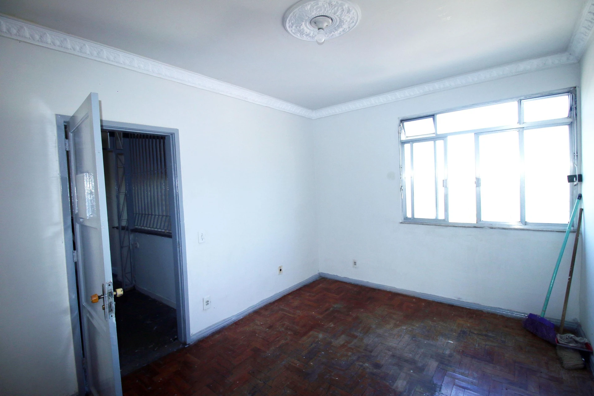 Apartamento sem mobília com 3 quartos e 1 banheiro — photo 9