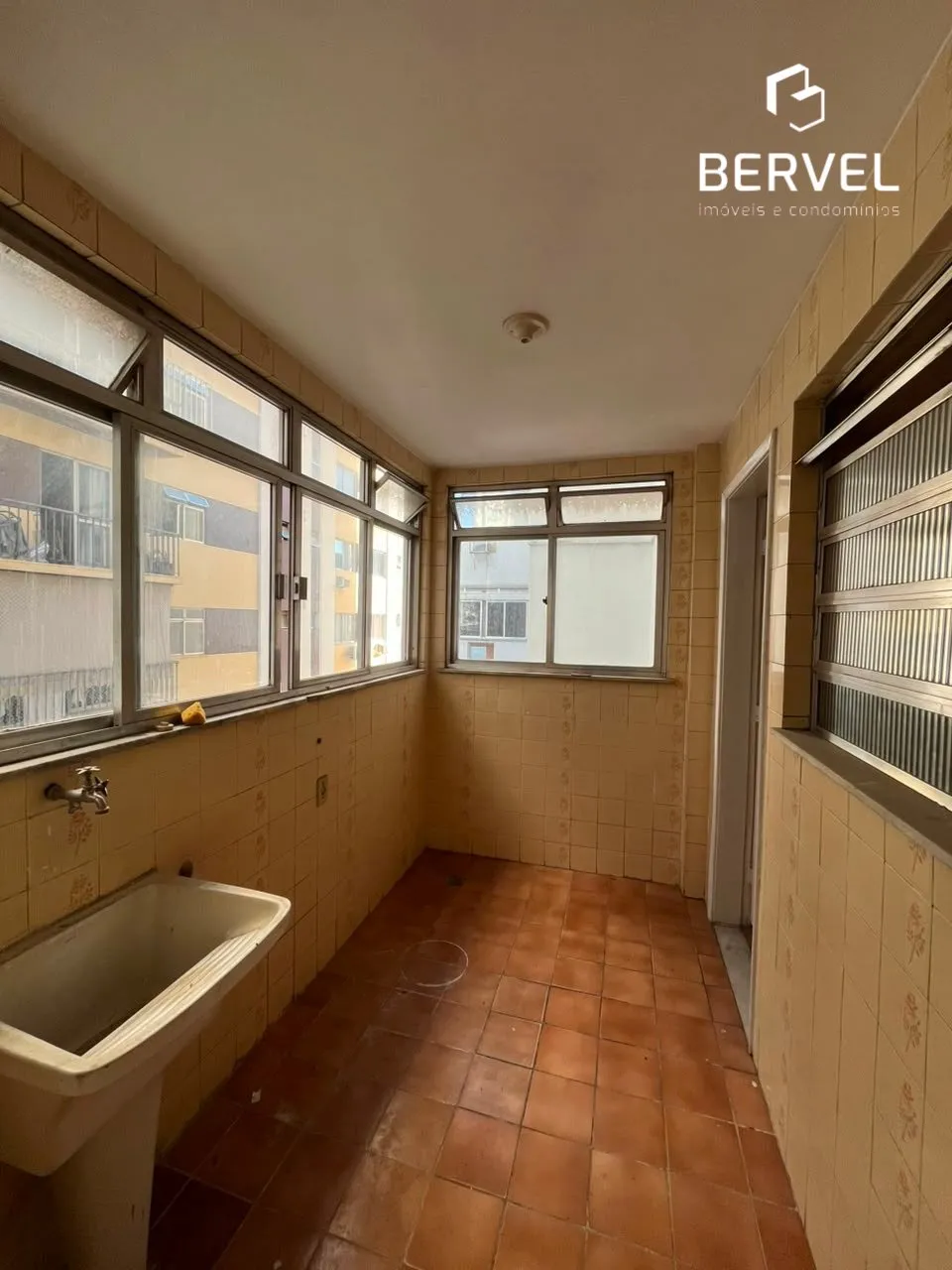 Apartment with 3 bedrooms, 1 bathroom and parking space — photo 17
