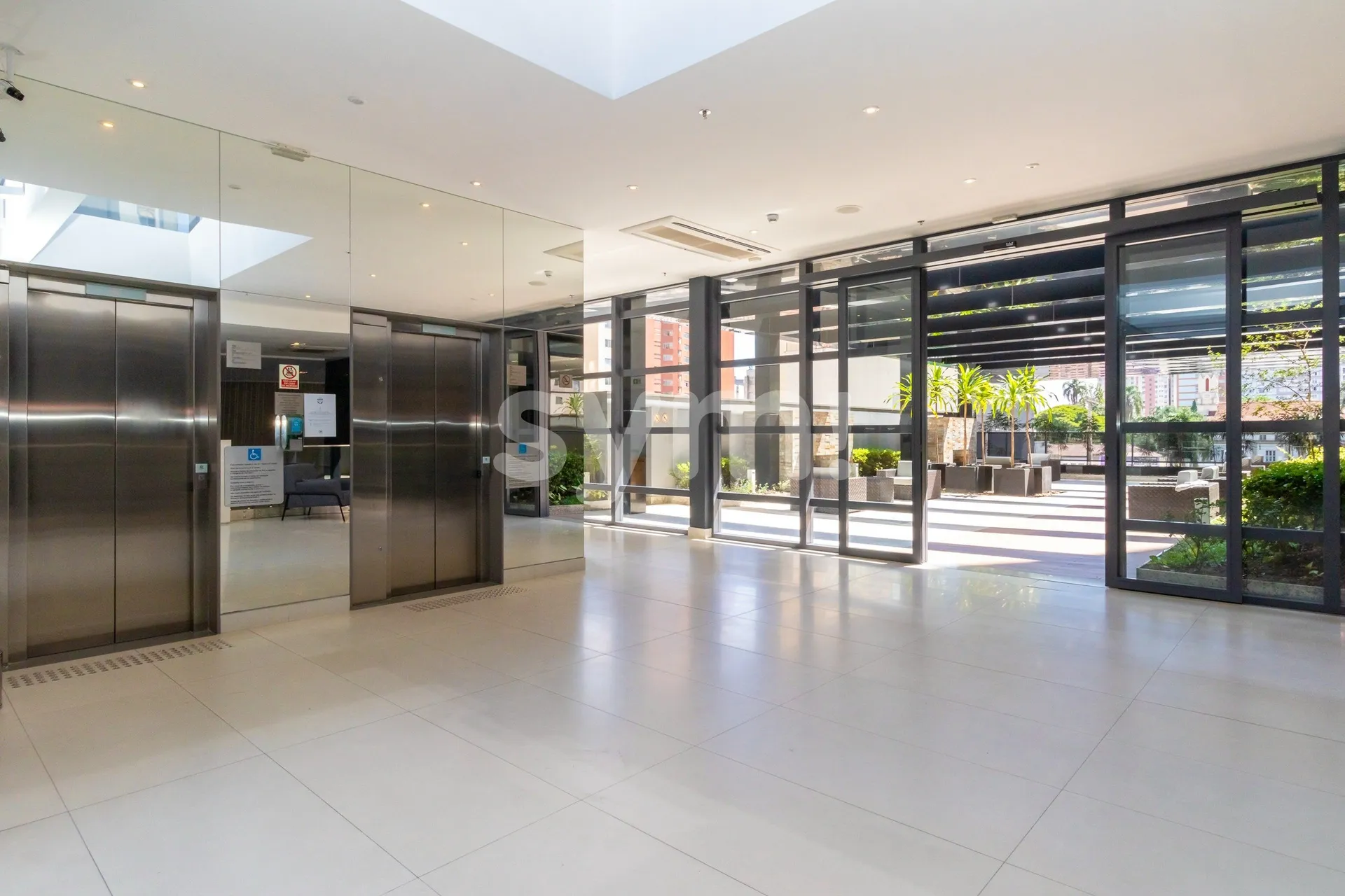 Furnished 2-bedroom apartment with a balcony grill — photo 83