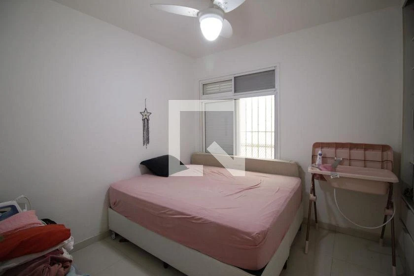 4-bedroom house with a home office — photo 3