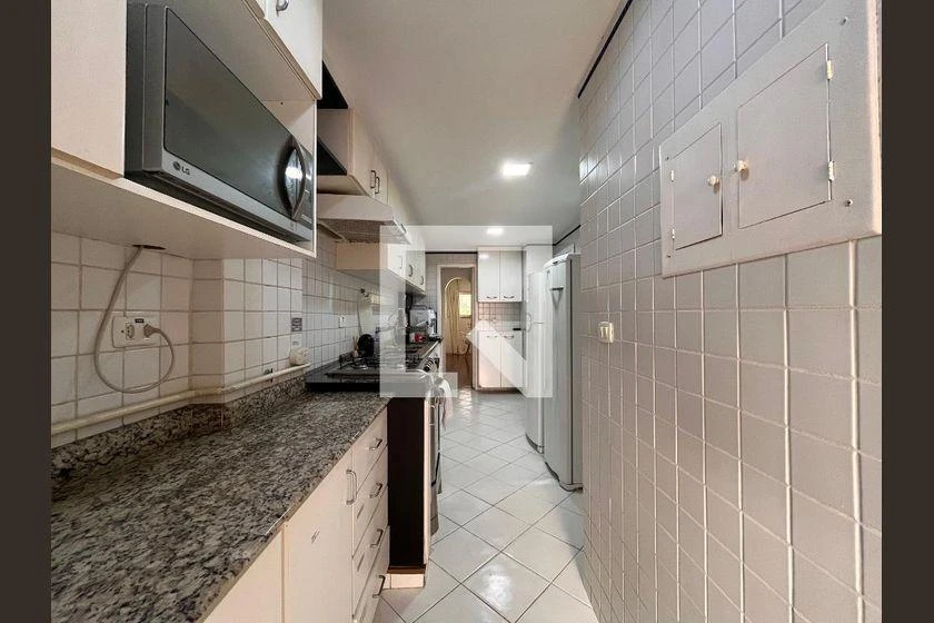 Apartment for rent with 3 bedrooms, 2 baths and 170 m² — photo 36