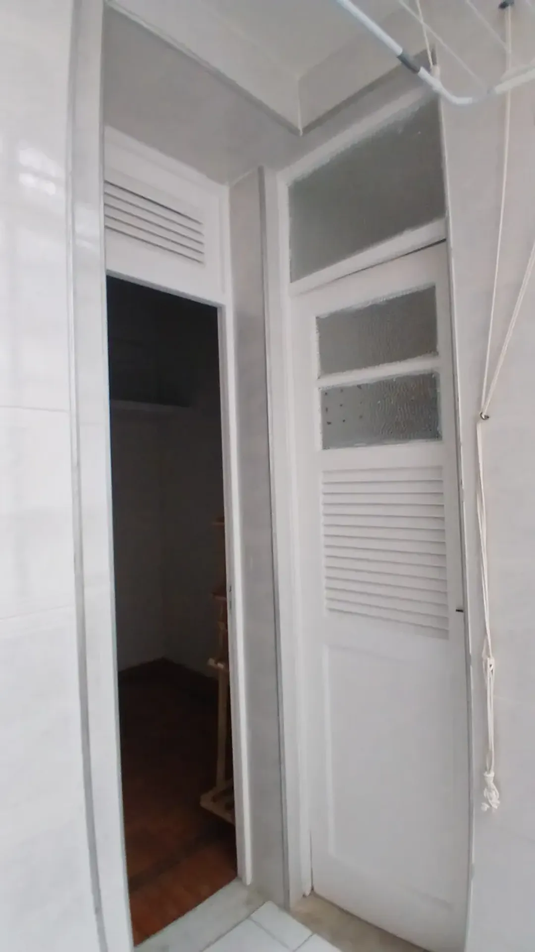 Apartment on the 1st floor with wood or laminate floors — photo 18