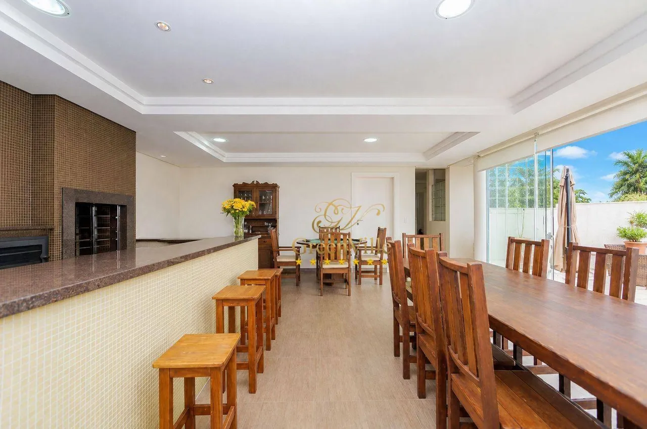 House with built-in balcony grill and 4 en-suite suites — photo 18