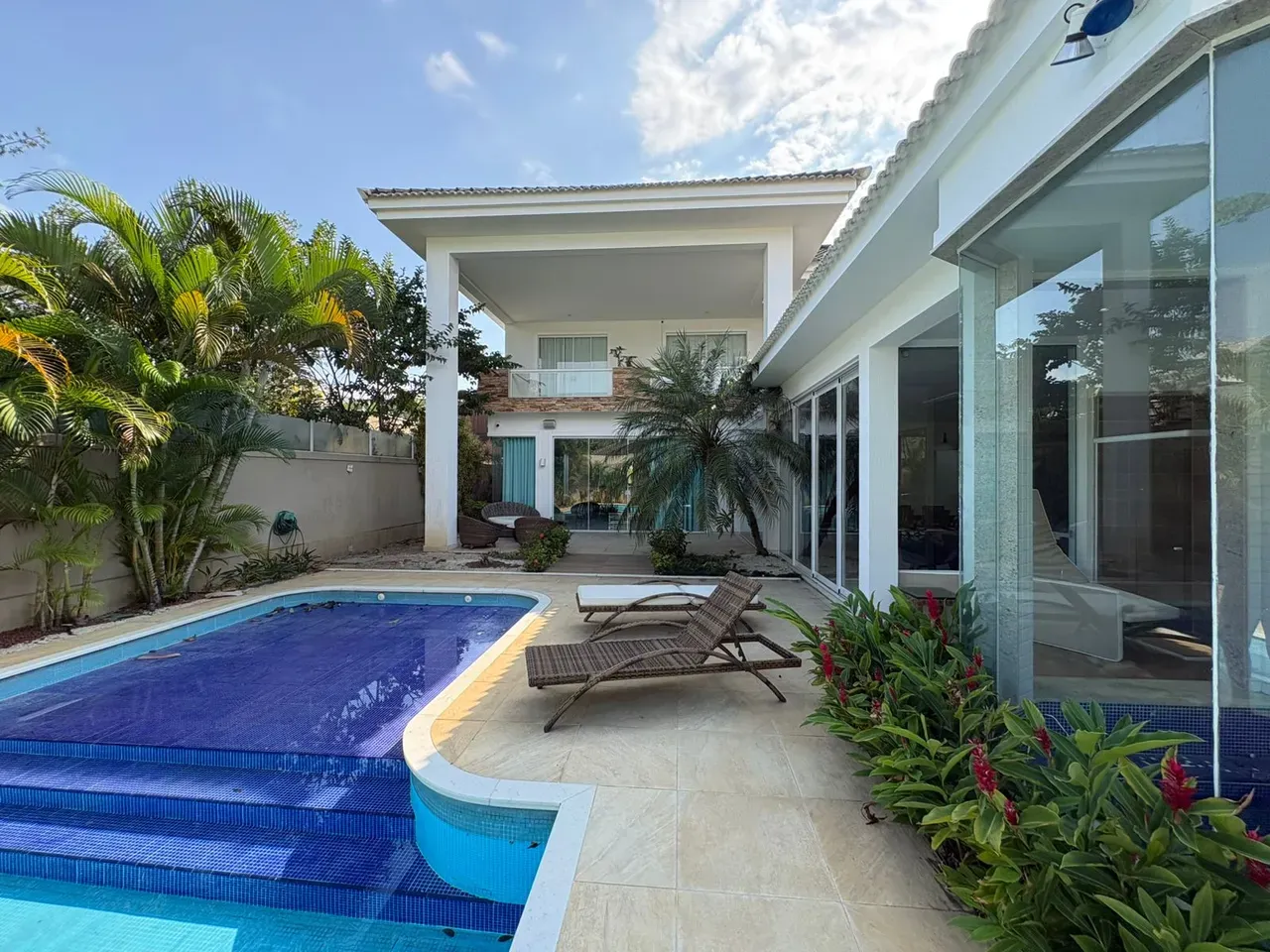 Furnished 6-suite house with 640 m² and 4 parking — photo 15