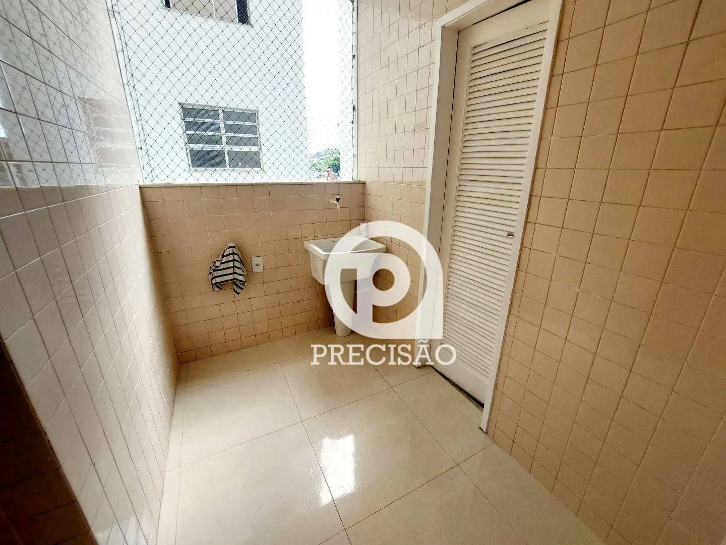 70 m² apartment with laundry area and 1 bedroom — photo 22