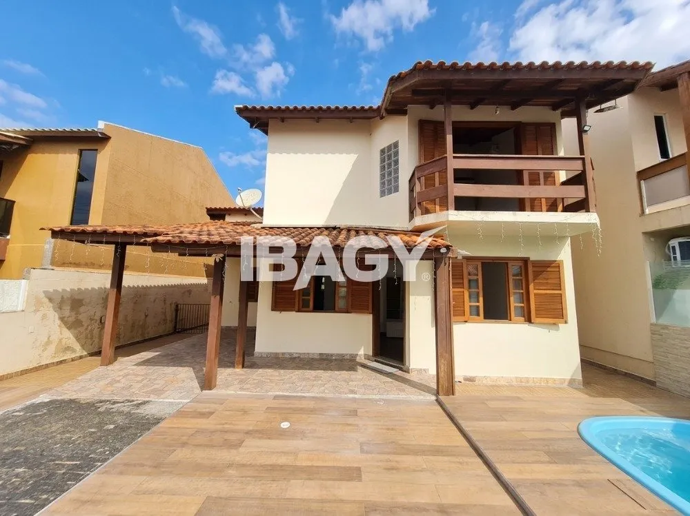 Casa de 3 dormitorios con parrilla de balcón — photo 12
